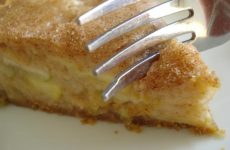 img_torta_de_banana_da_terra_com_queijo_2693_600