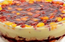 Pave-de-panetone-e-frutas-alem-de-ficar-lindo-e-maravilhoso-e-todo-mundo-ama-3-610x300